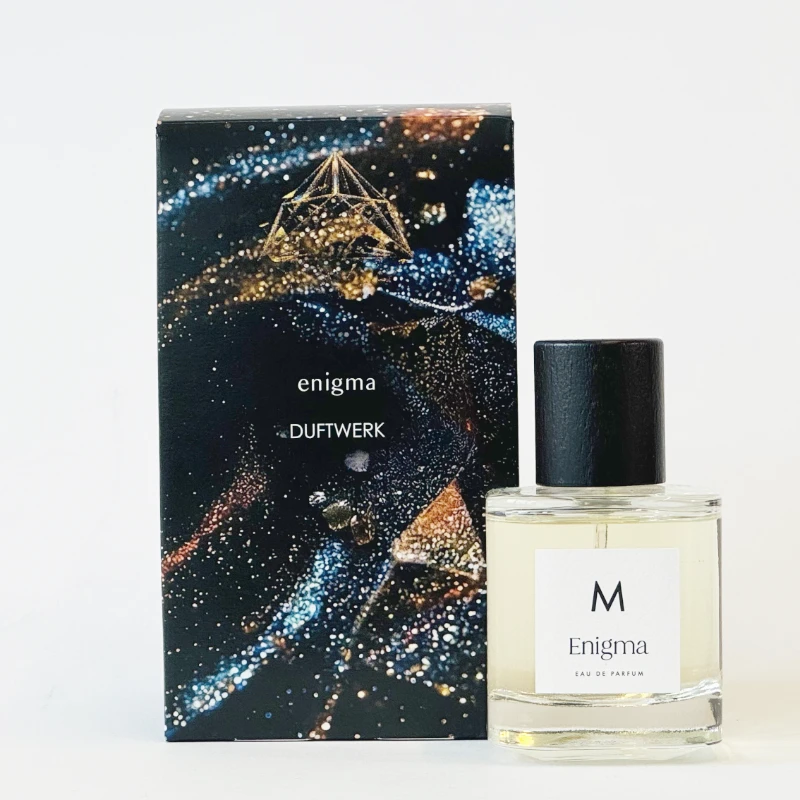 Enigma Parfum Flakon und Schachtel